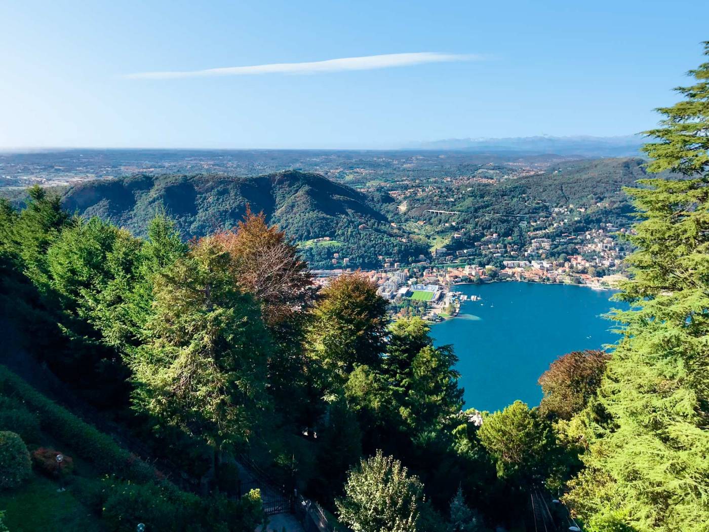 Villa-Clementina-boutique-hotel-lake-como-view-relax-experiences-history-como-brunate-funicolare-panorama