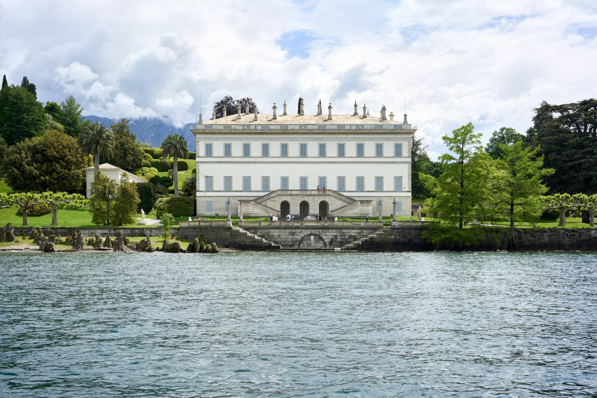 Villa-Clementina-boutique-hotel-lake-como-relax-experiences-history-villa-melzi-bellagio