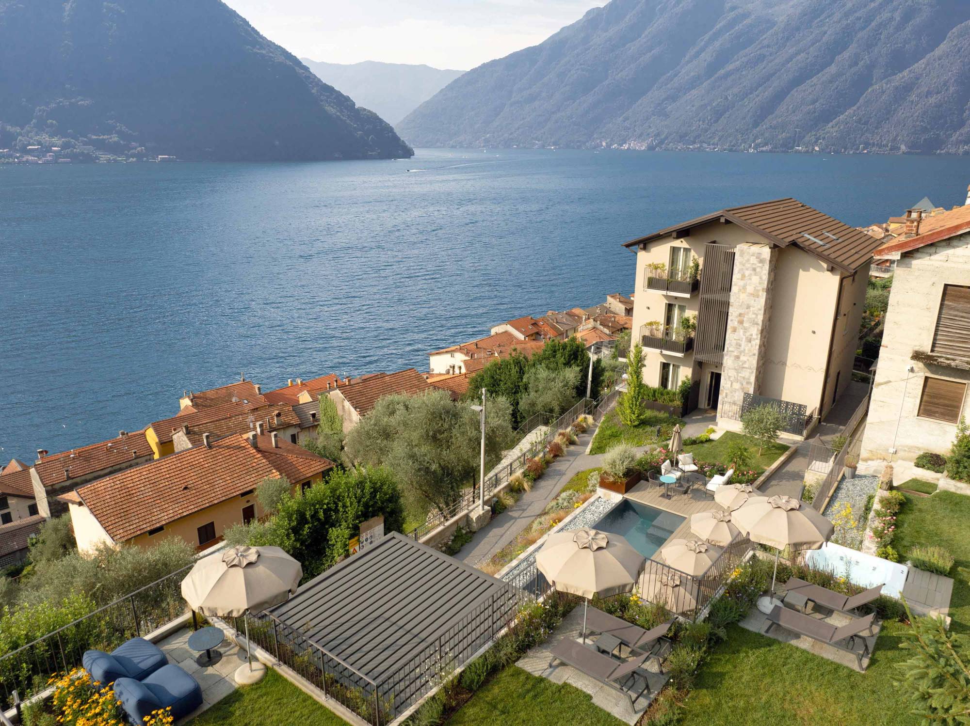 Villa-Clementina-boutique-hotel-lake-como-view-relax-pool-restaurant-italy-view-2