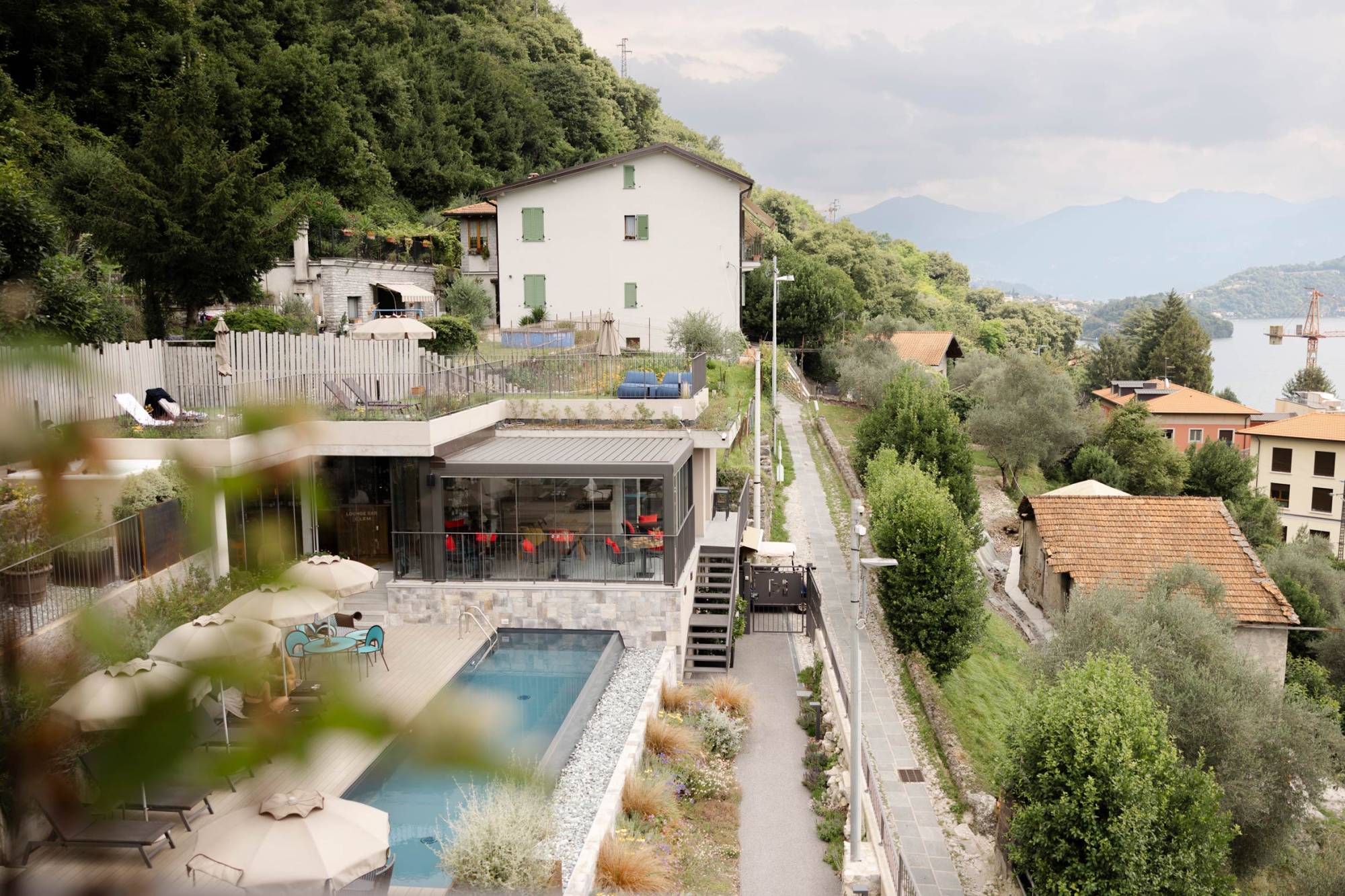 Villa-Clementina-boutique-hotel-lake-como-colonno-room-409-pool (8)