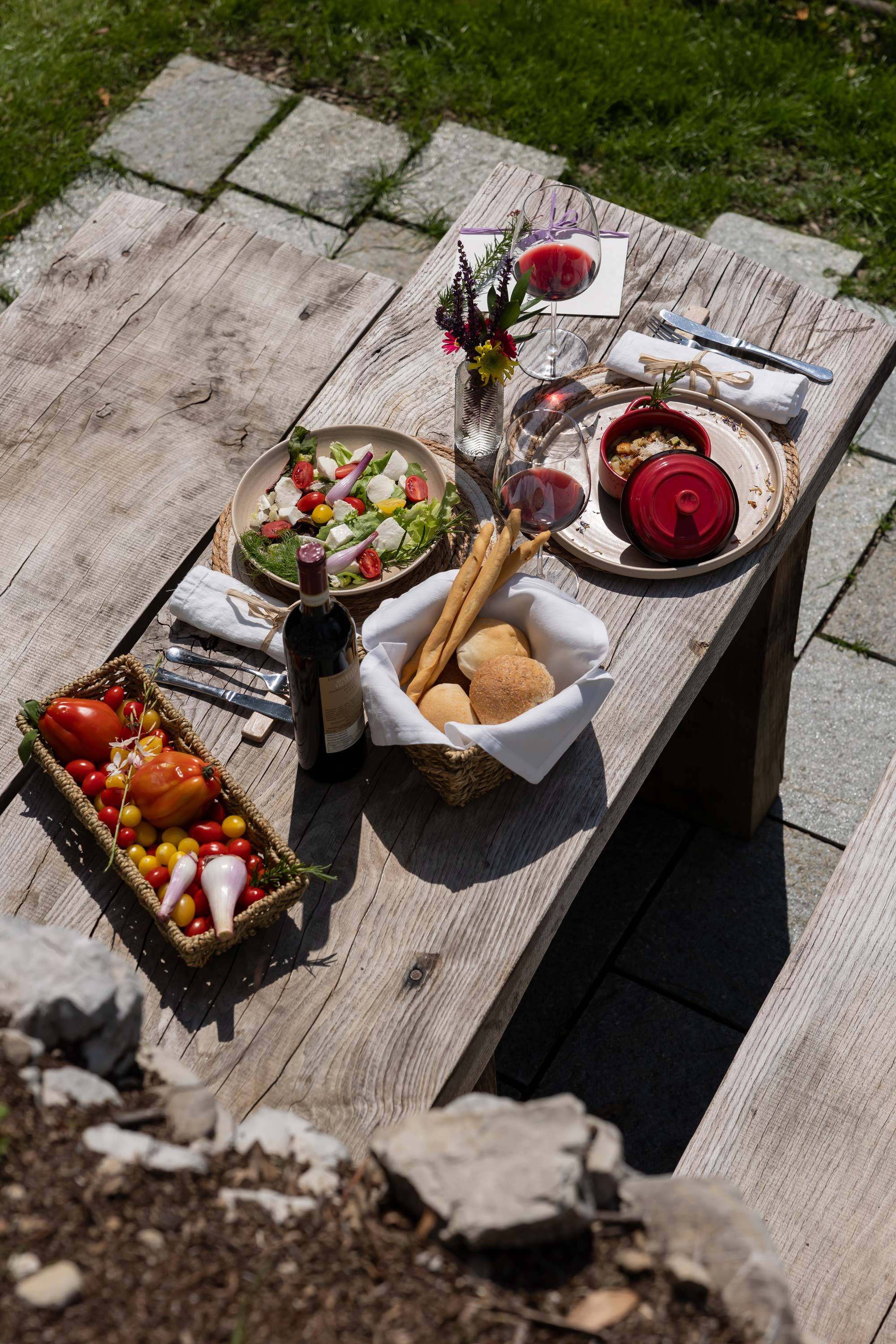 villa-clementina-cucina-bio-km0-tavola-bio