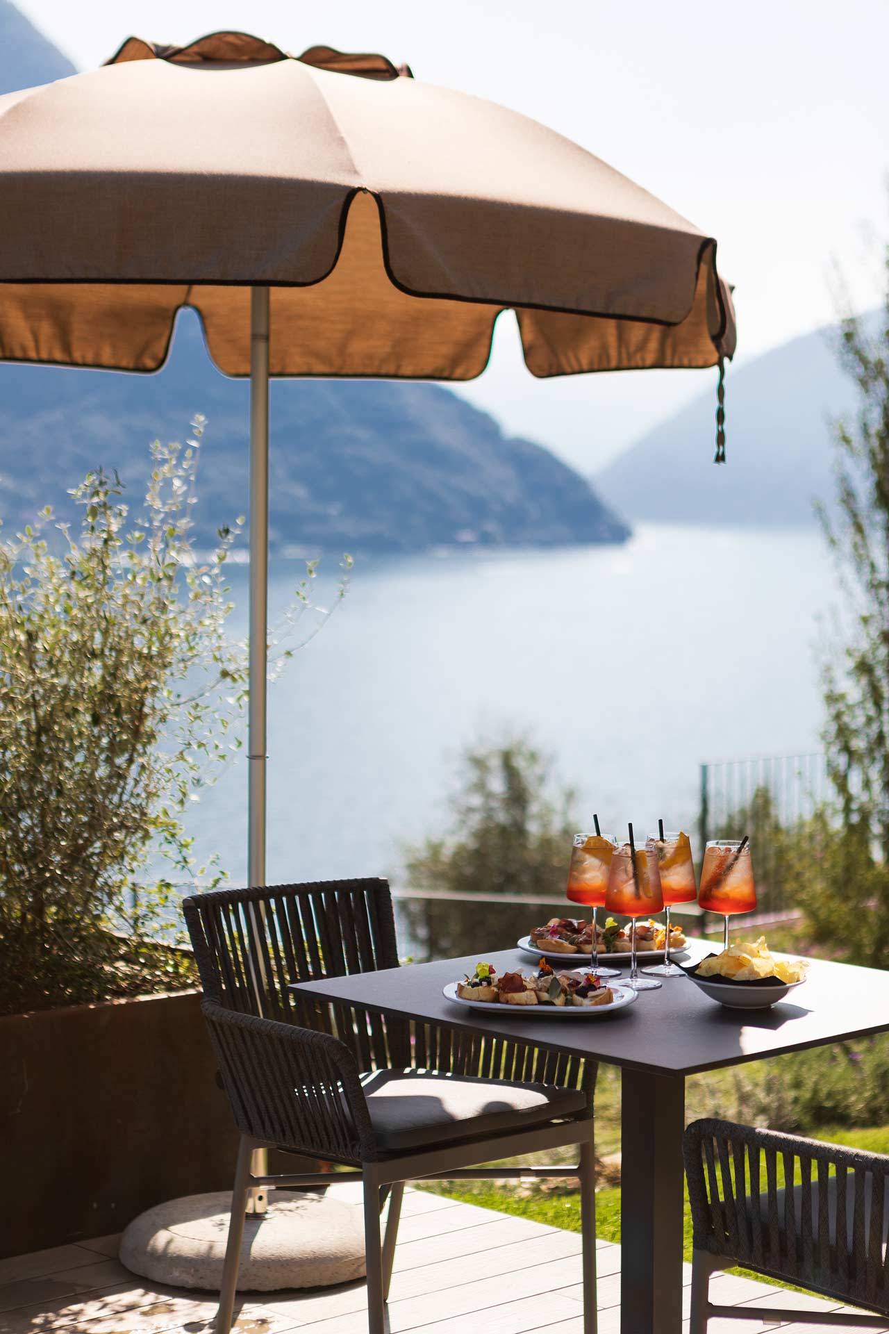 Villa-Clementina-boutique-hotel-lake-como-view-relax-pool-restaurant-food-italian-wine-cocktail (5)