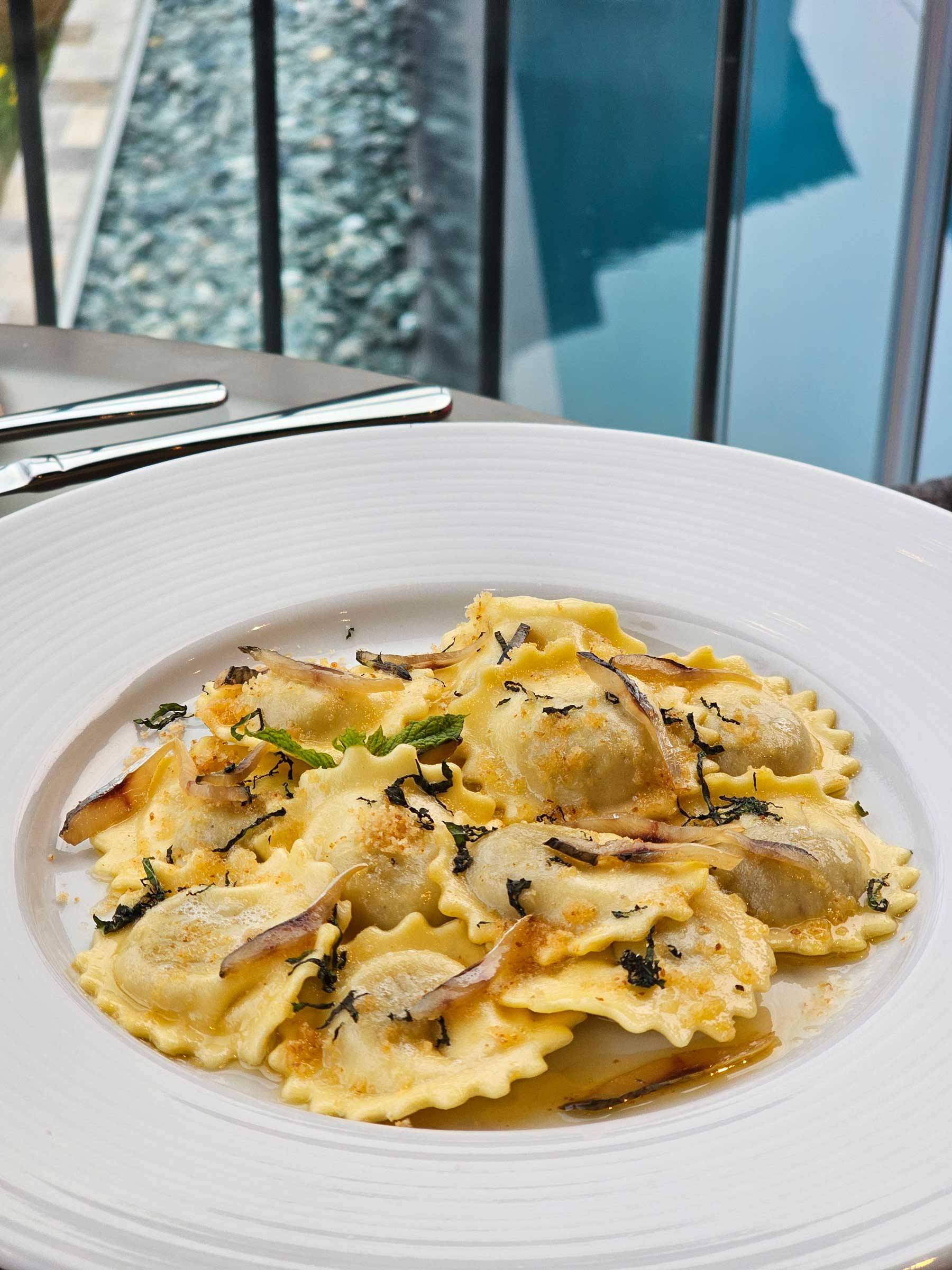 Villa-Clementina-boutique-hotel-lake-como-restaurant-ravioli